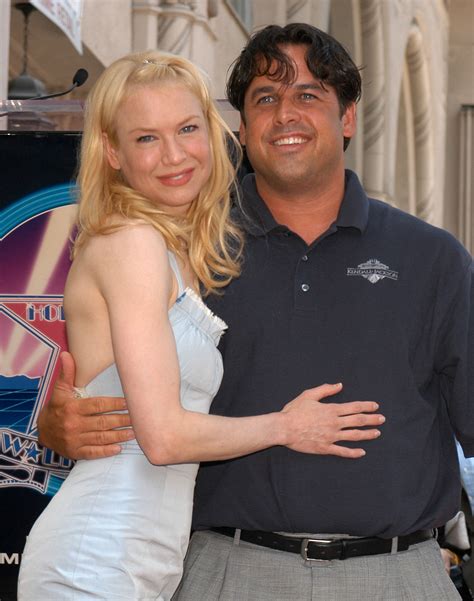 drew zellweger|Renee Zellweger's Family: 5 Fast Facts You Need to .
